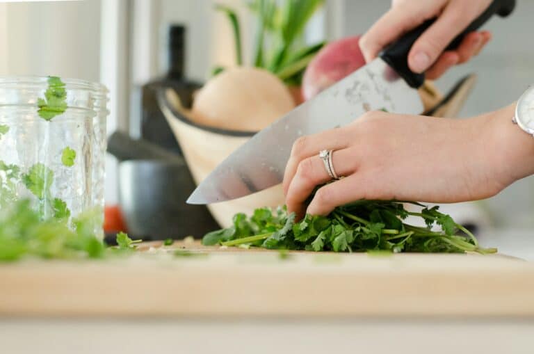 how to sharpen kitchen knife