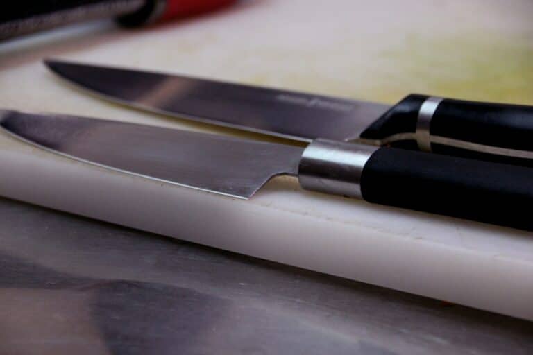 what is a utility knife used for