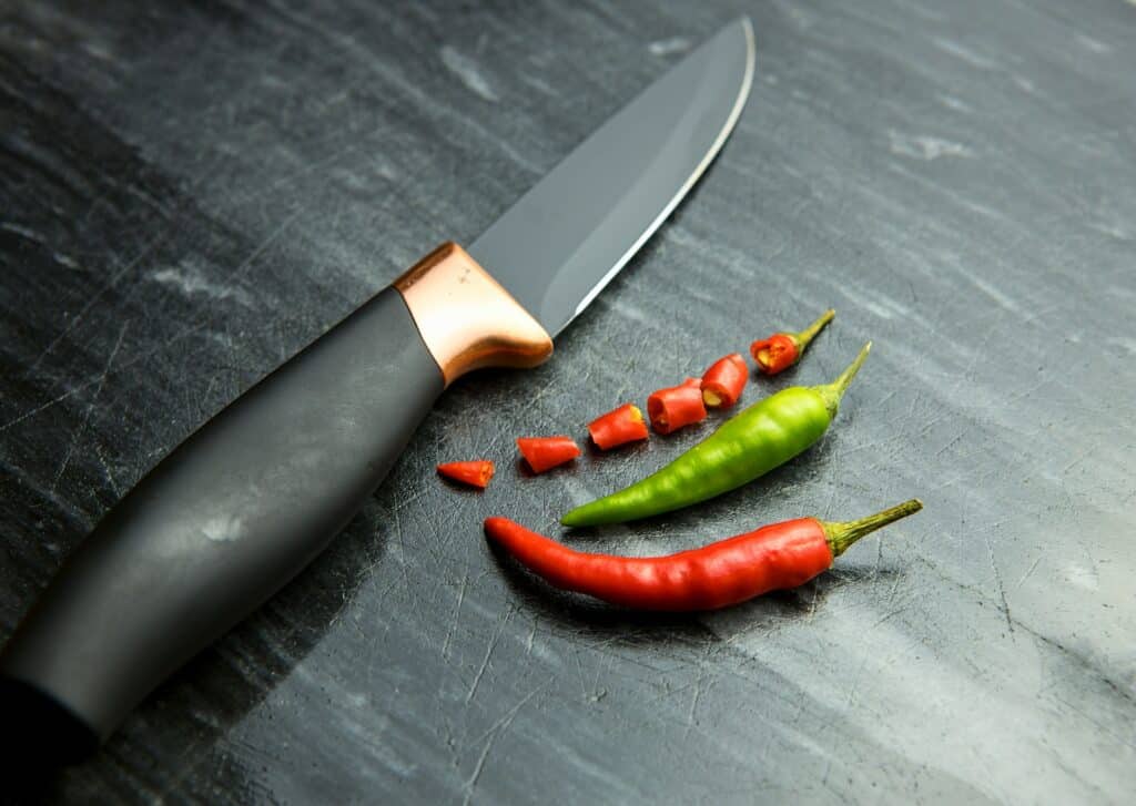what is a ceramic knife
